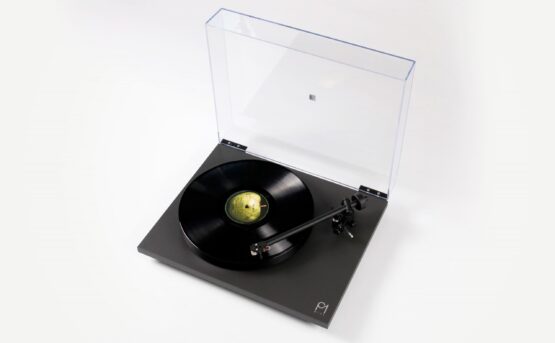 REGA/PLANAR 1 PLUS (MATT BLACK) - Image 2